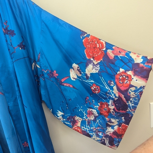Natori Nadja Satin Floral Kimono Long Robe - Picture 7 of 12